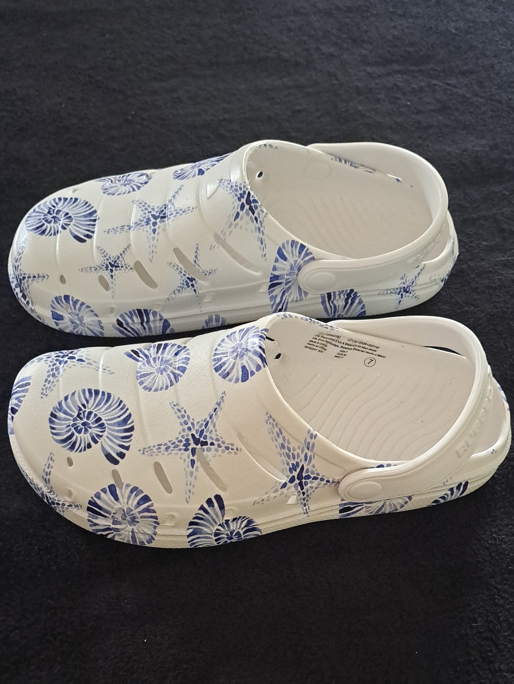 Kids White Clog Sandals with Blue Seashell Print